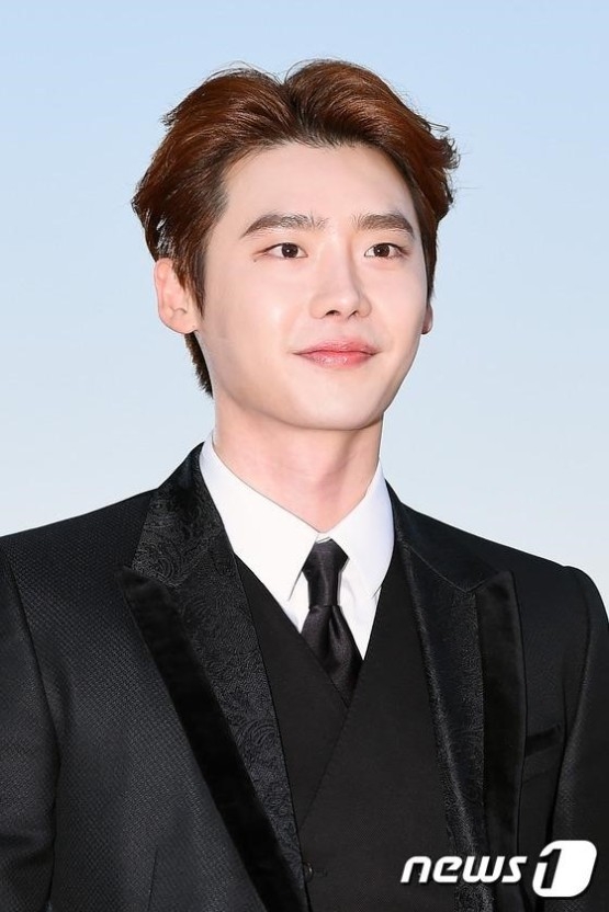 李鍾碩Esquire雜誌畫報