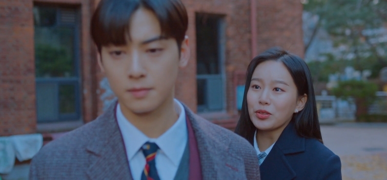 《女神降臨》11-12集劇情