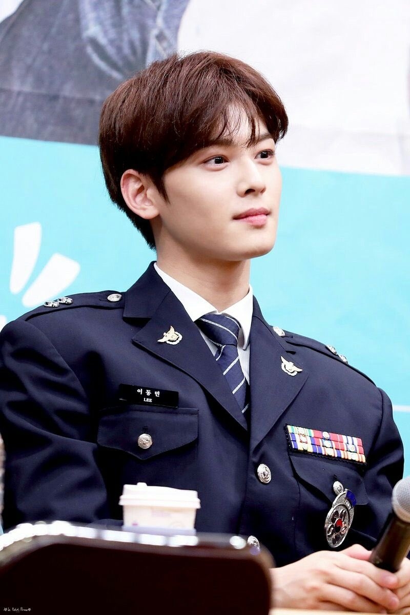 車銀優 警裝造型