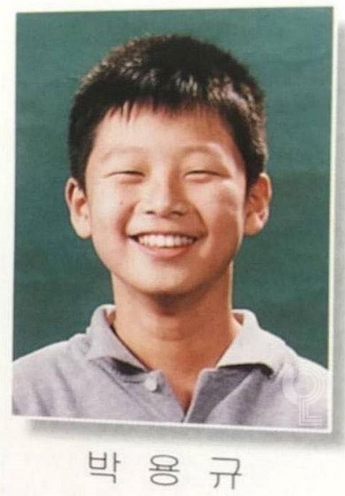 朴敘俊國小畢業照趣事