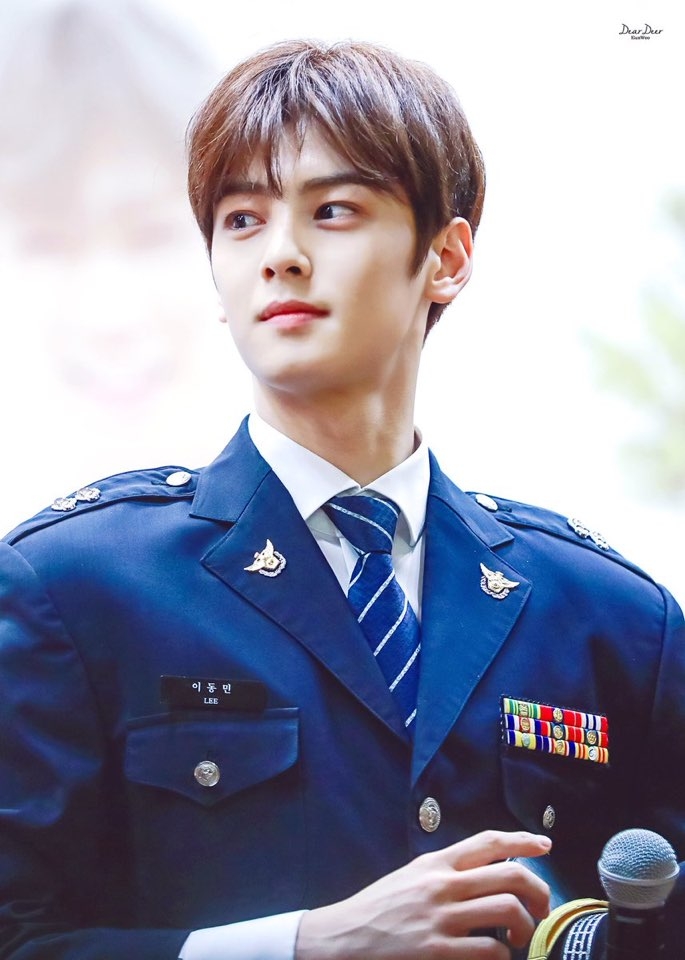 車銀優 警裝造型