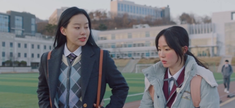 《女神降臨》11-12集劇情