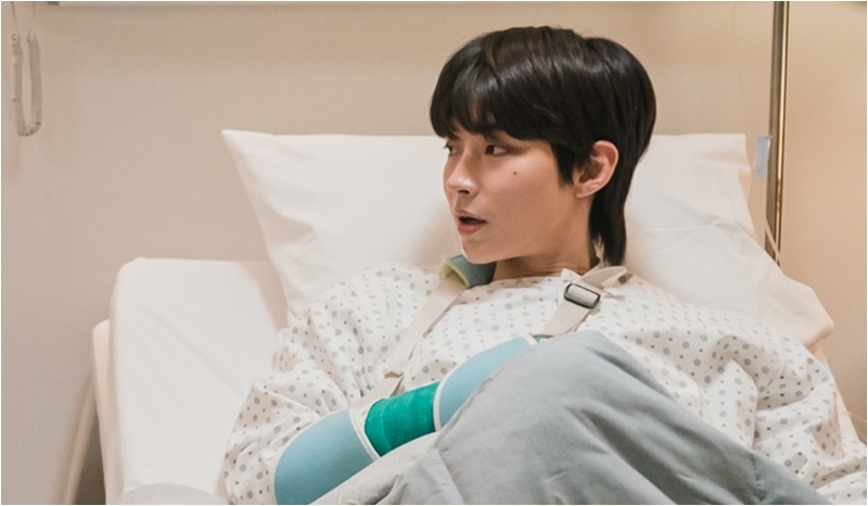 《女神降臨》車銀優床咚黃仁燁