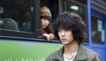 金秀賢辭演Netflix《血手指》