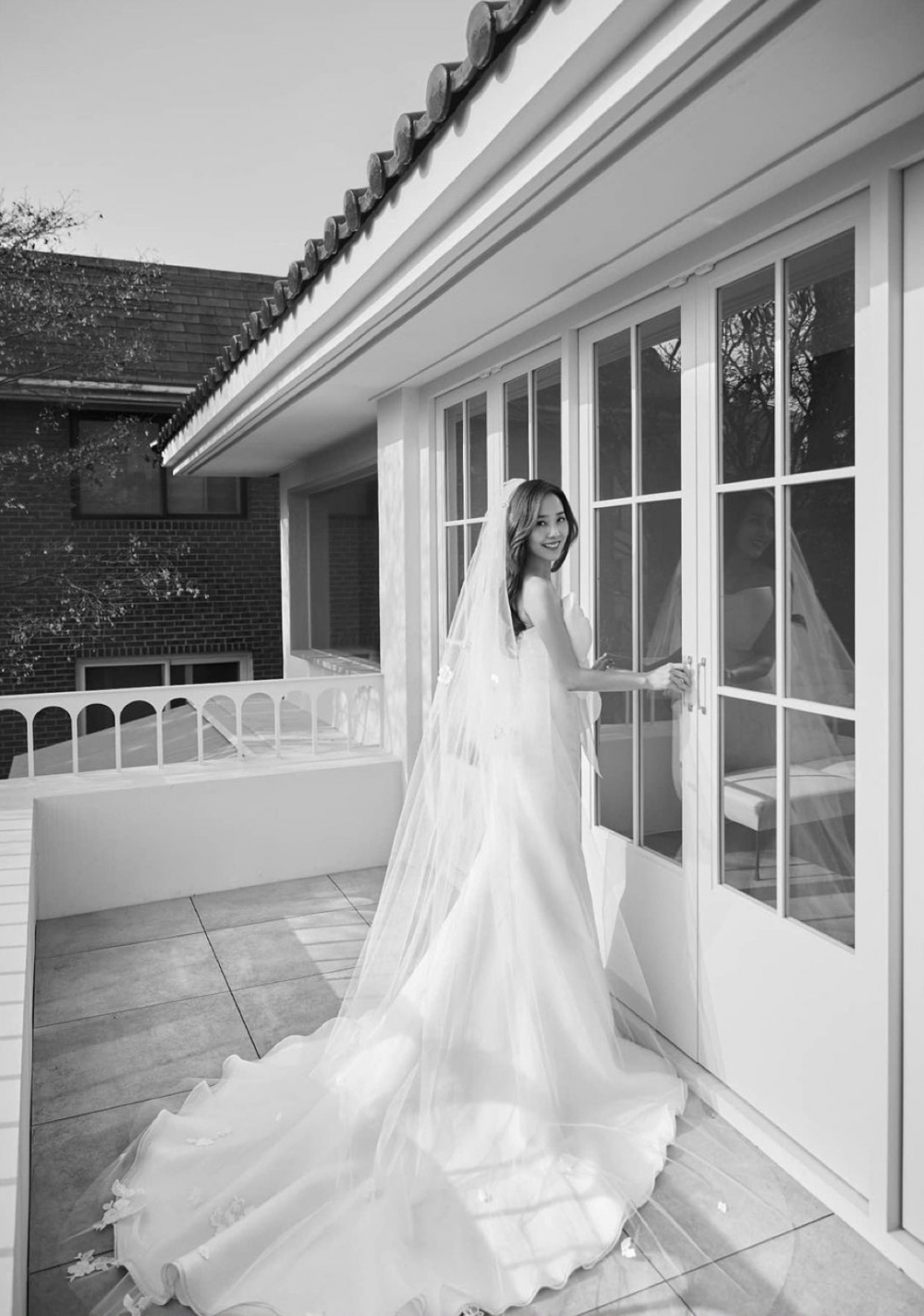 《Penthouse 2》河允哲、吳允熙婚紗照