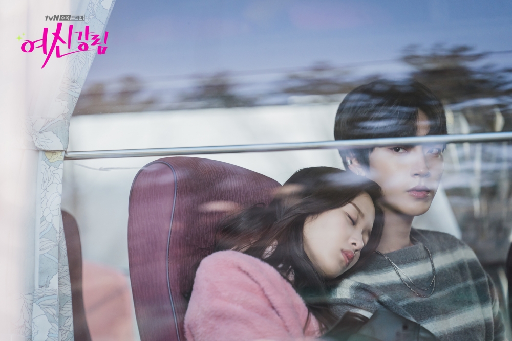 《女神降臨》韓書竣