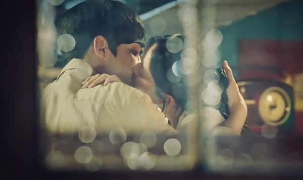 《Penthouse 2》河允哲、千書真婚紗照