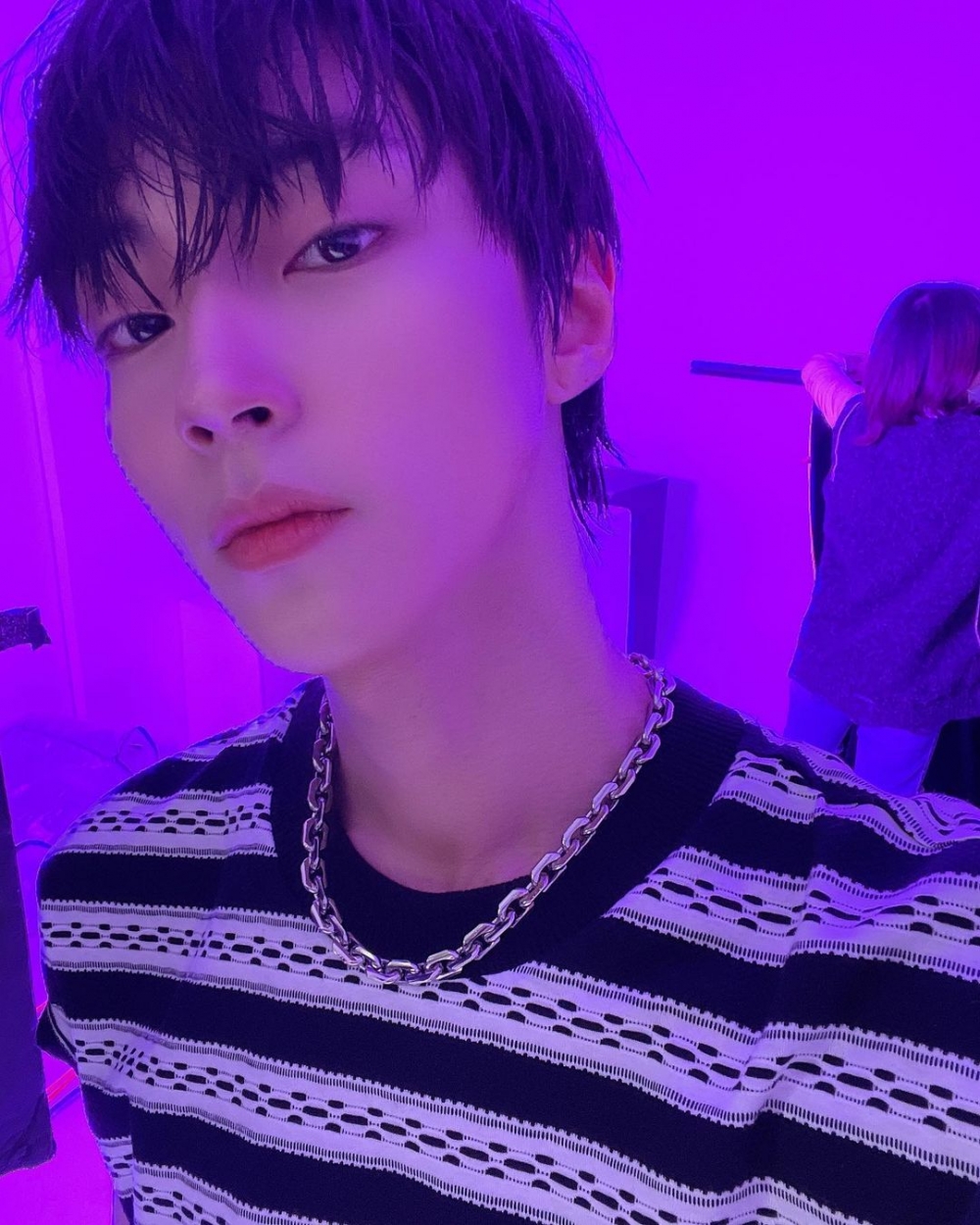 黃寅燁想嘗試成熟愛情戲？自爆不當演員人生規劃、更曾親自下廚為弟弟做飯