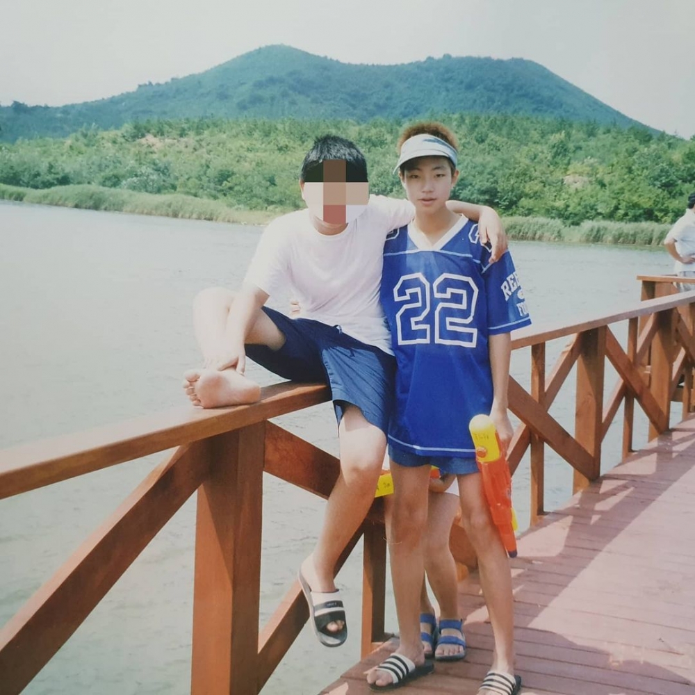 黃寅燁與弟弟的合照