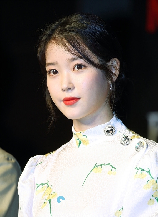 IU出演電影《Broker》合作宋康昊、姜棟元、裴斗娜