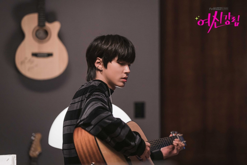 黃寅燁在《女神降臨》中大秀歌喉