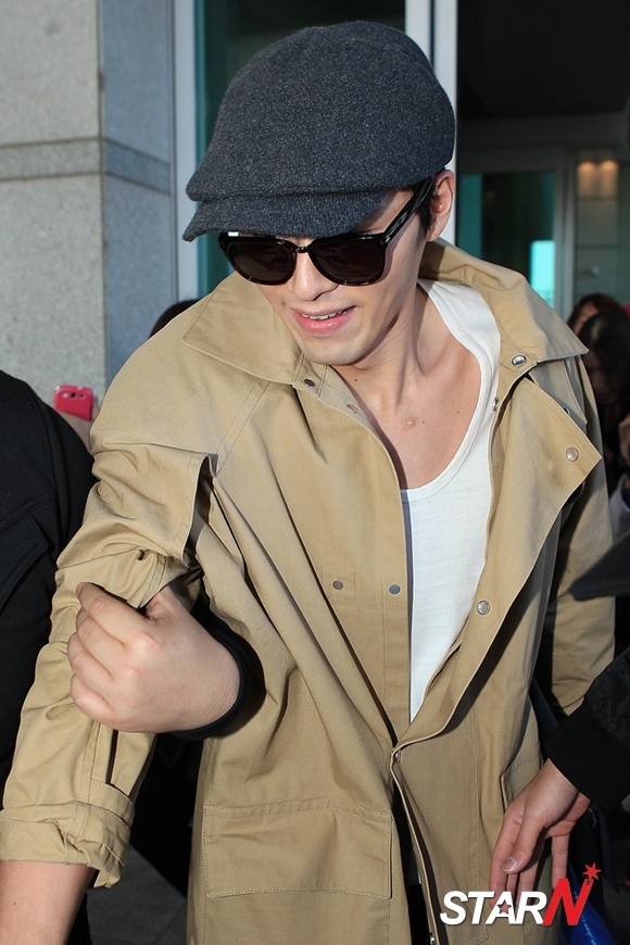 玄彬「機場被逮補」舊照