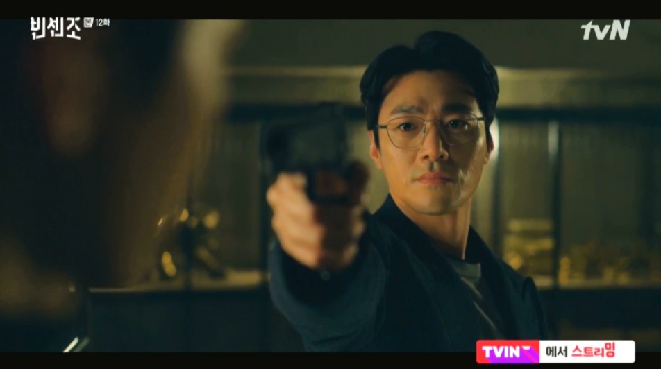 《黑道律師文森佐》(Vincenzo)第11、12集劇情