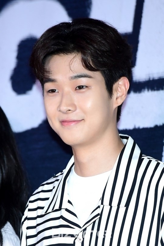 崔宇植&金多美確認主演新劇《那年我們》（그 해 우리는）