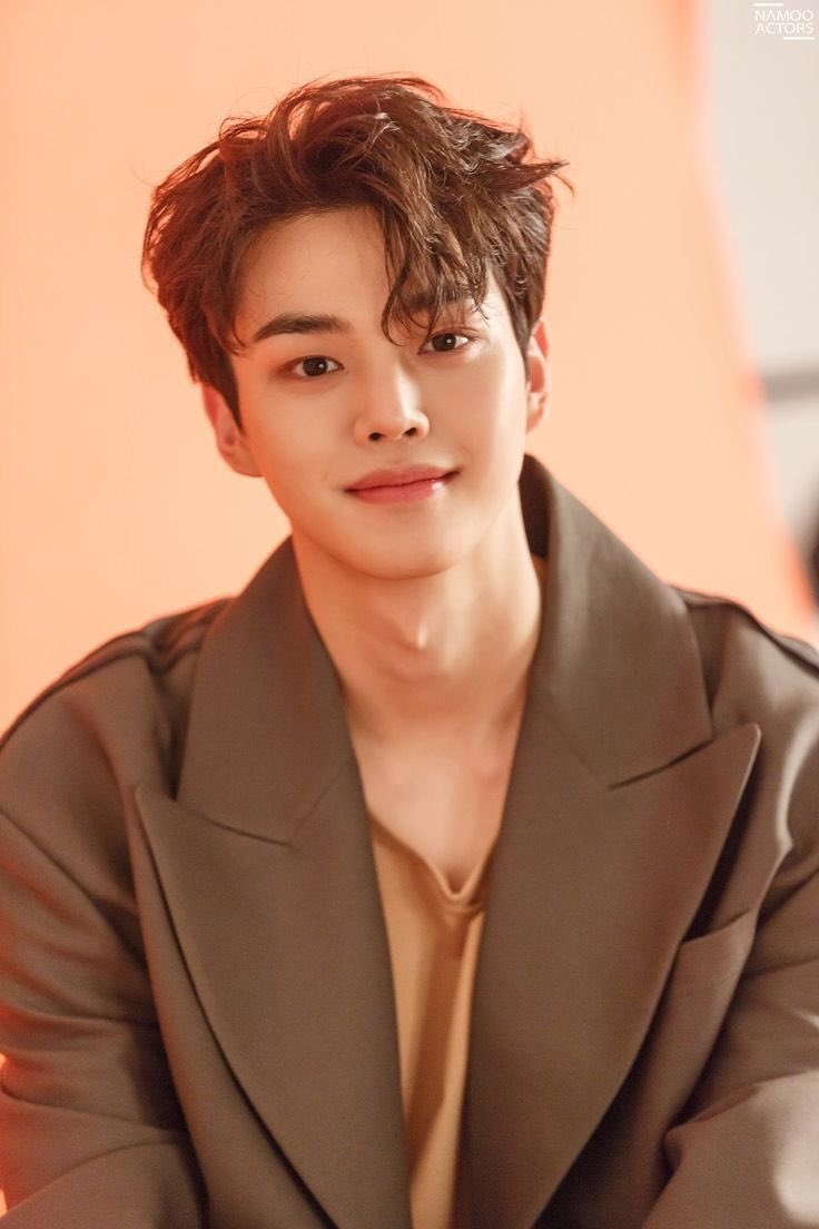 宋江飾演跟劉娜比同歲的學弟「朴宰彥」