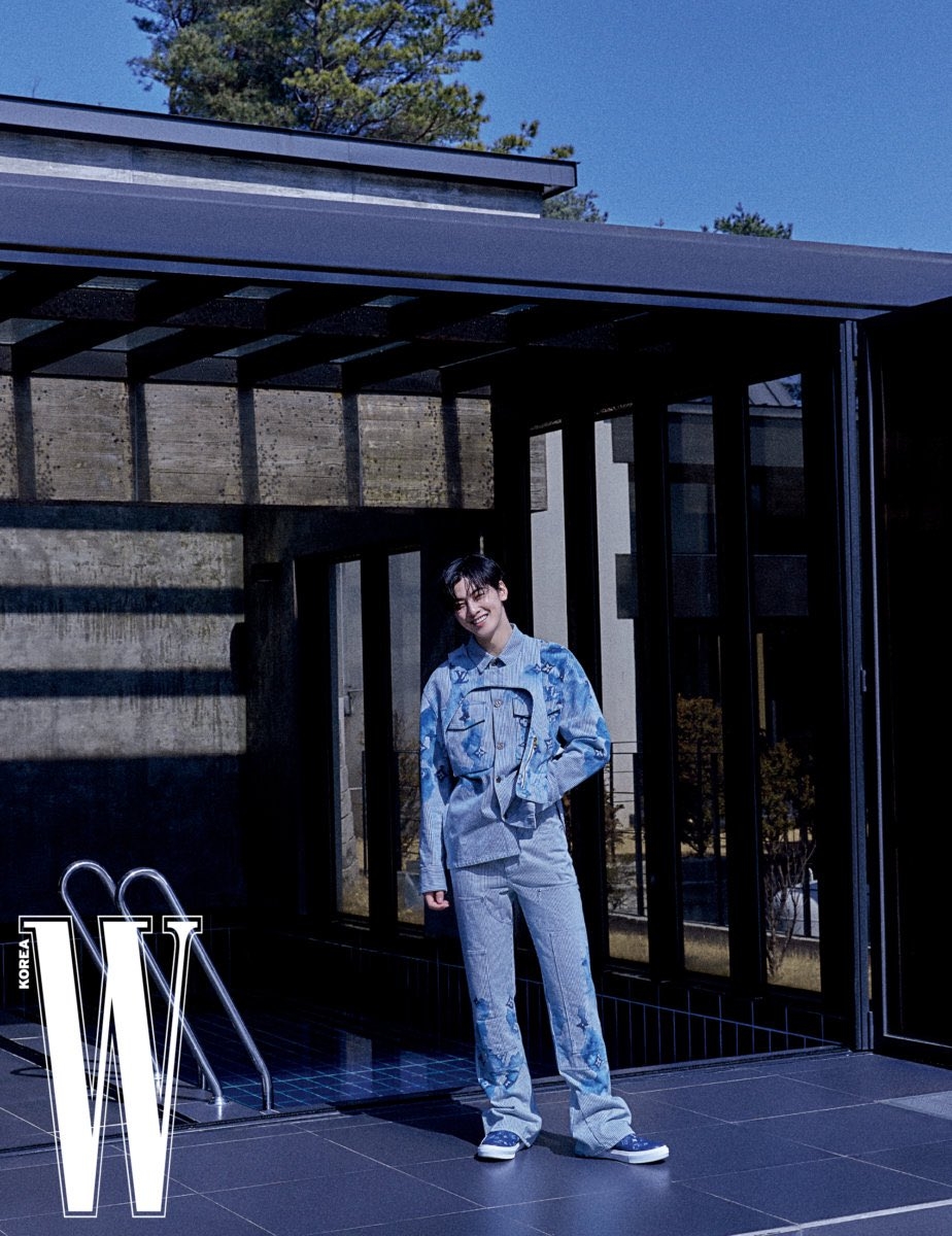 W Korea 車銀優時尚畫報