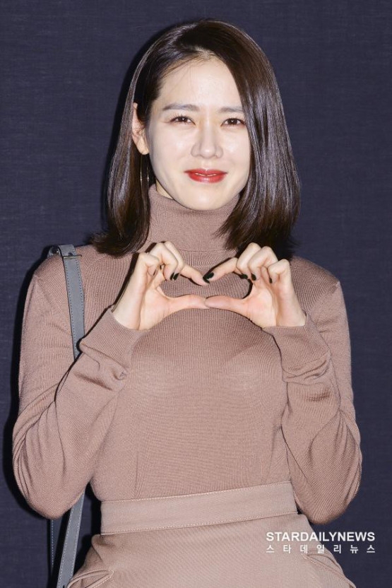 玄彬、孫藝珍私下同遊美食店留「愛的證據」！網友無意抓包迫降CP甜蜜蹤跡❤