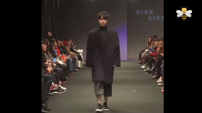 黃寅燁早期登時裝週T台！每個造型「走」出專屬風格、大秀長腿展完美比例❤