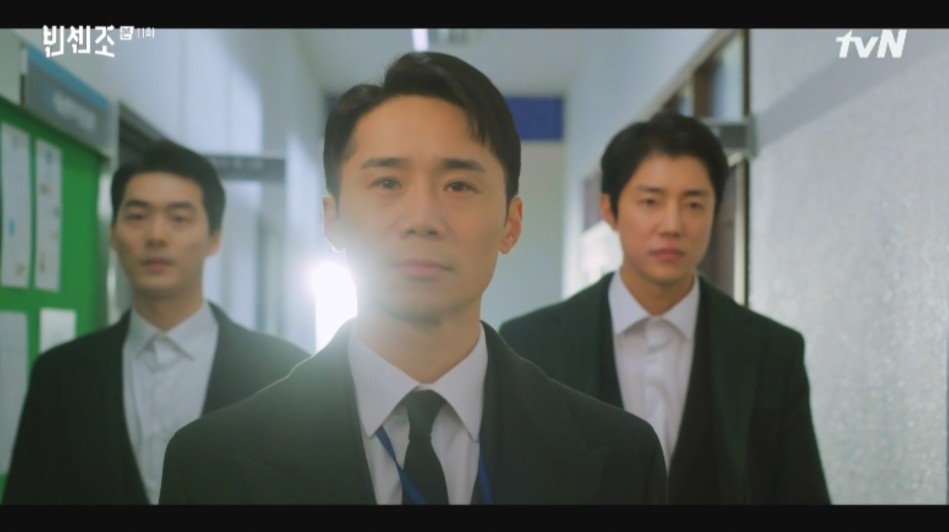 《黑道律師文森佐》(Vincenzo)第11、12集劇情