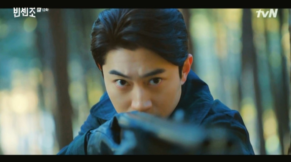 《黑道律師文森佐》(Vincenzo)第11、12集劇情