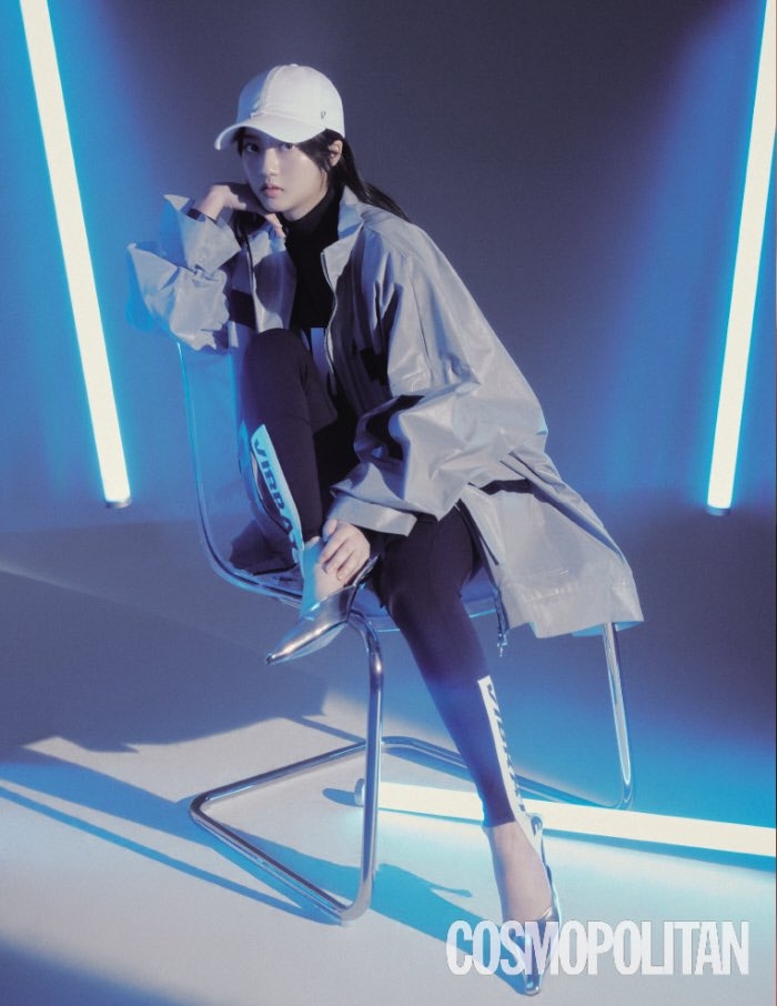 金賢秀拍攝時尚畫報