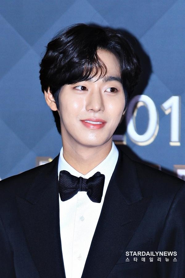 安孝燮有望主演甜寵新劇《社內相親》