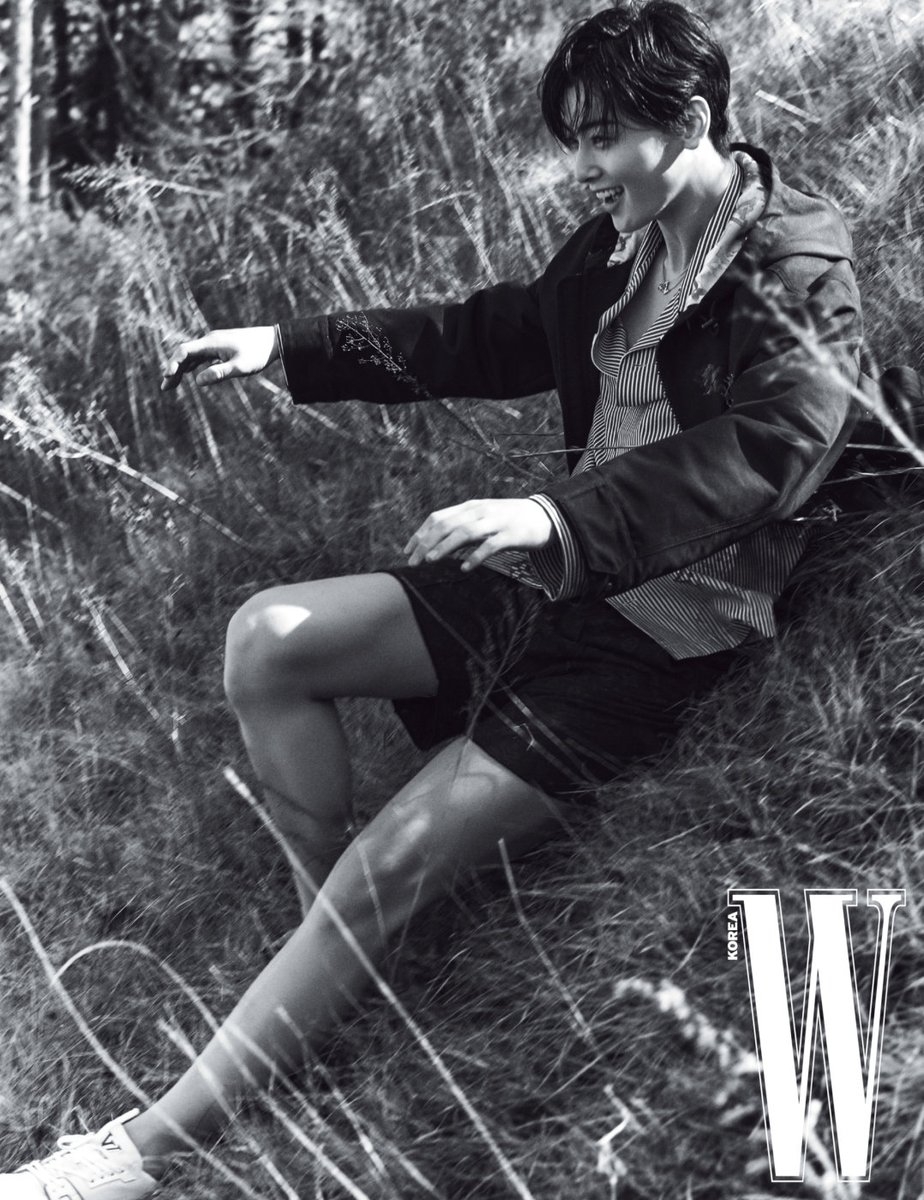 W Korea 車銀優時尚畫報