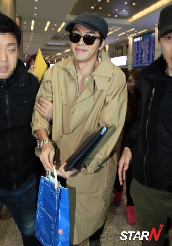 玄彬「機場被逮補」舊照