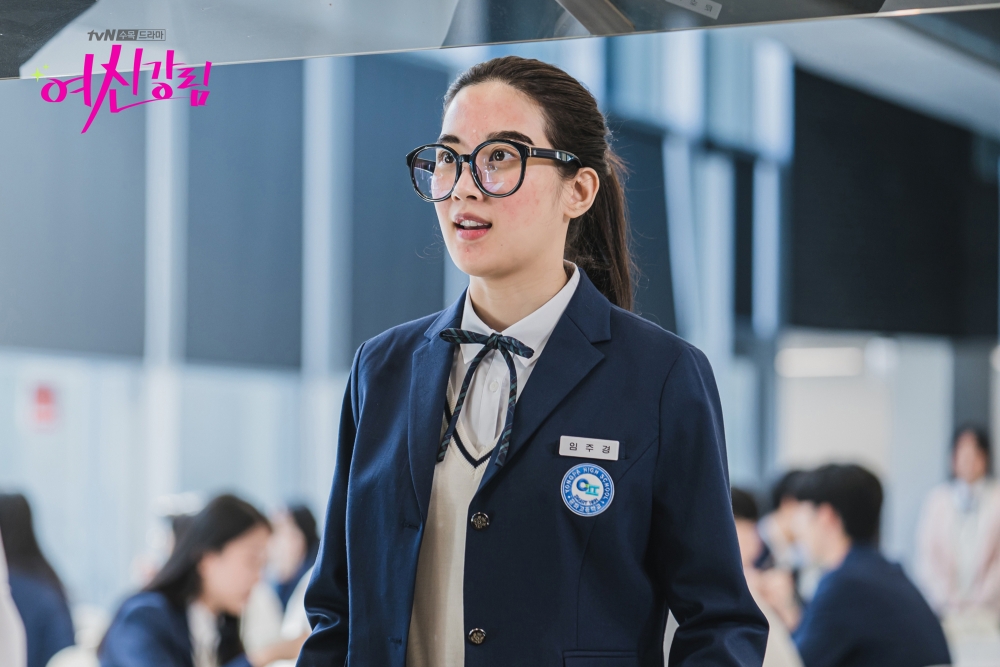 文佳煐在《女神降臨》中飾演女主角「任書靜」