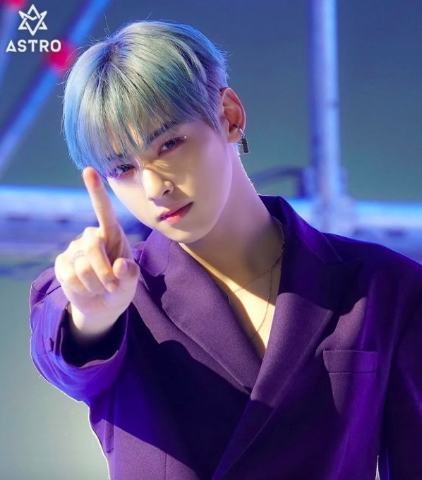 車銀優「銀藍髮」引發熱議