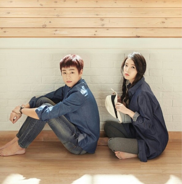 回顧IU&李玹雨「至親」畫報!從尷尬到被懷疑交往、近20年緣分靠女團成員牽線