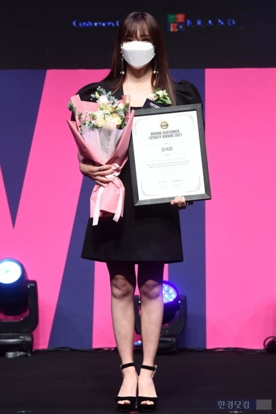 「雙校霸」黃寅燁、韓智賢狂掃「2021品牌顧客忠誠度大賞」新人獎！車銀優獲殊榮成演技豆