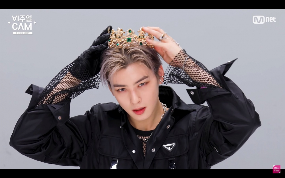 車銀優直拍「戴皇冠」