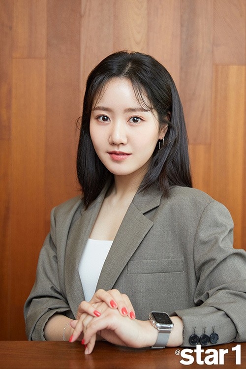 「雙校霸」黃寅燁、韓智賢狂掃「2021品牌顧客忠誠度大賞」新人獎！車銀優獲殊榮成演技豆