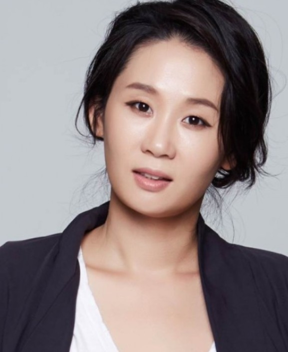 「雙校霸」黃寅燁、韓智賢狂掃「2021品牌顧客忠誠度大賞」新人獎！車銀優獲殊榮成演技豆