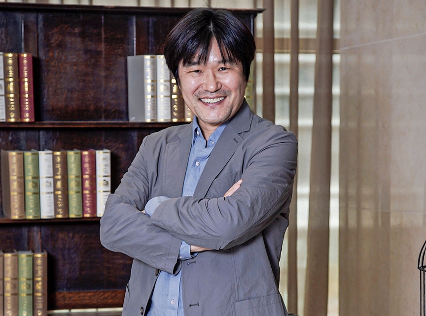 李圭會在《怪物》中飾演「姜振墨」