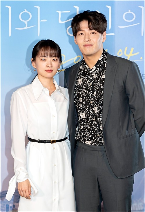 姜河那&IU出席《步步驚心:麗》記者會照被翻出!金九拉驚:沒引起爭議?
