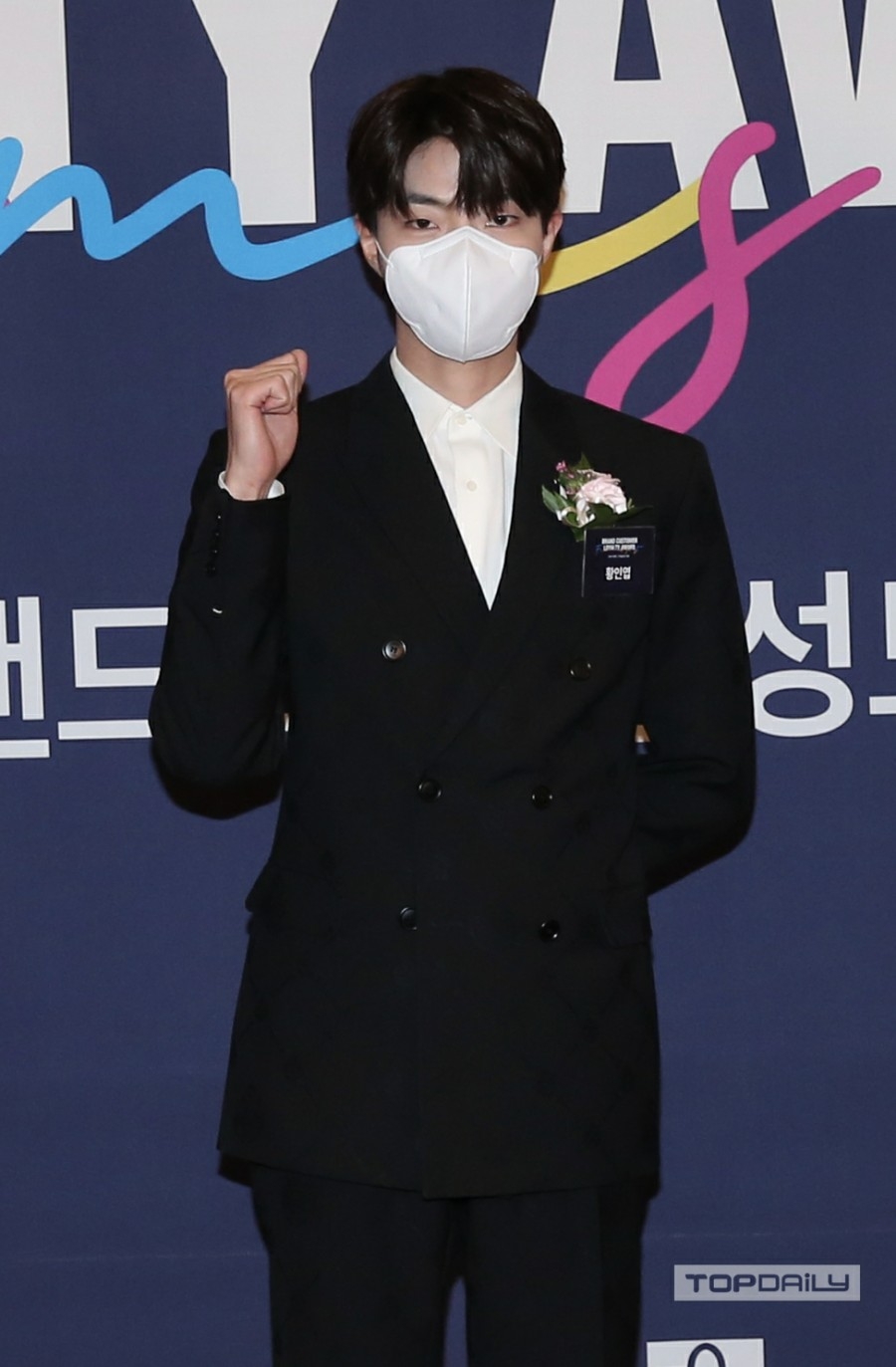 「雙校霸」黃寅燁、韓智賢狂掃「2021品牌顧客忠誠度大賞」新人獎！車銀優獲殊榮成演技豆