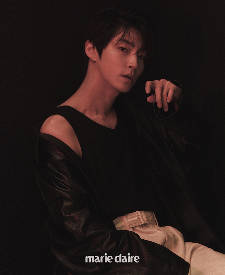 黃寅燁帥氣暗黑系畫報！因膽小延後演藝生涯、超愛料理最想「我獨自生活」