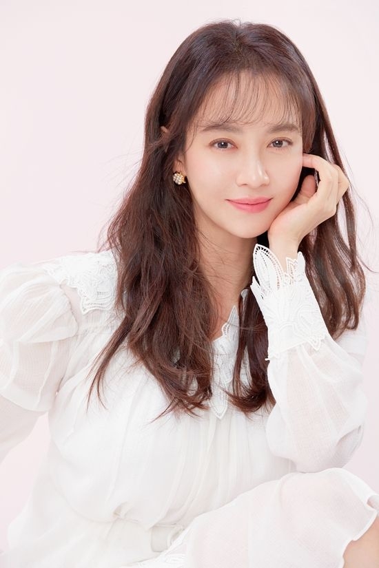 「雙校霸」黃寅燁、韓智賢狂掃「2021品牌顧客忠誠度大賞」新人獎！車銀優獲殊榮成演技豆