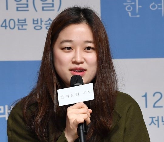 《怪物》沈娜妍導演是女性