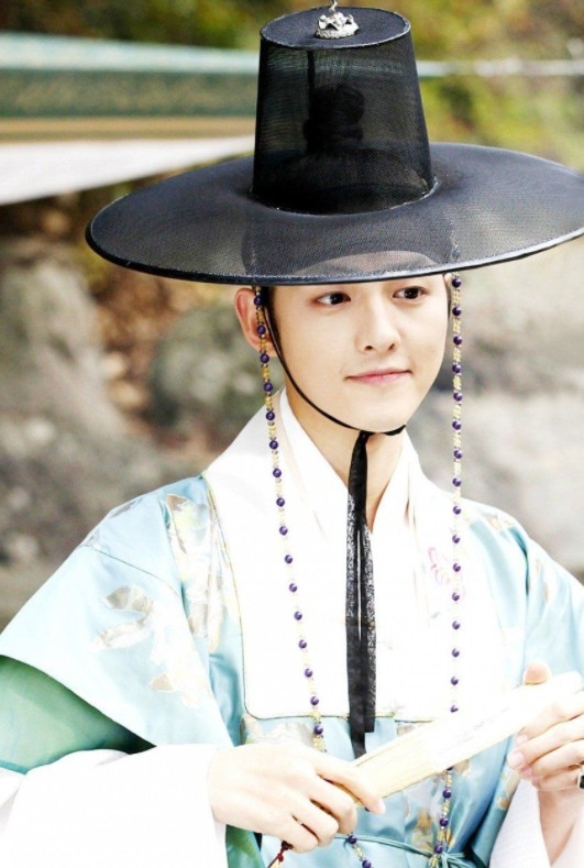 《黑道律師文森佐》宋仲基重回11年前「女林」驚人零變化!防腐劑美貌依舊養眼