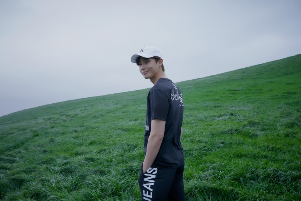 「國民男友LOOK」朴敘俊拍攝品牌清新慵懶畫報！全網秒戀愛：果真是人間名牌❤