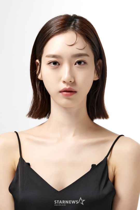 「雙校霸」黃寅燁、韓智賢狂掃「2021品牌顧客忠誠度大賞」新人獎！車銀優獲殊榮成演技豆