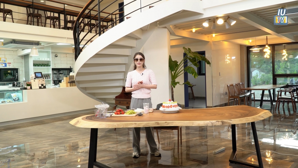 IU在個人YouTube透漏惹怒親弟