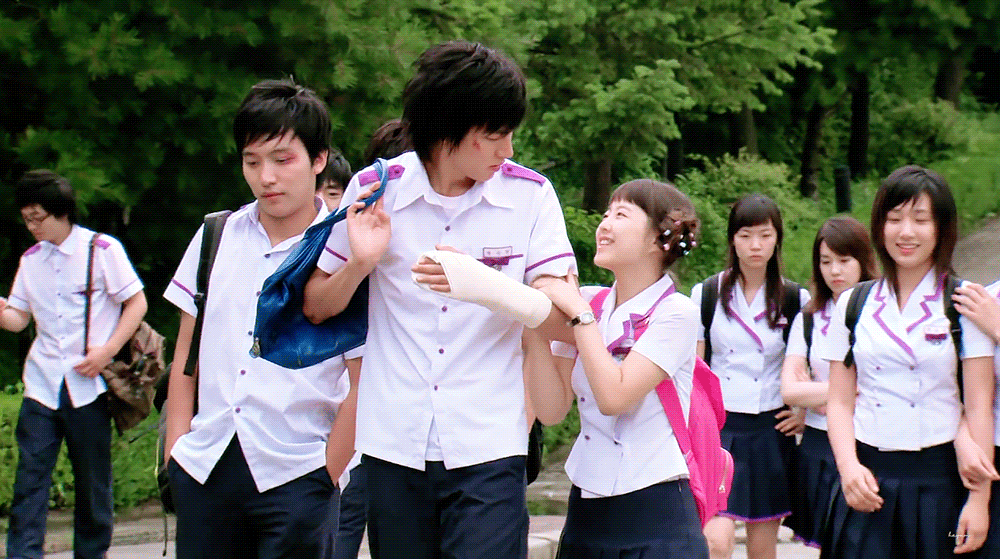 《秘密的校園》朴寶英倒追李敏鎬