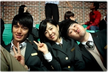 《我們學校有ET》朴寶英 李敏鎬