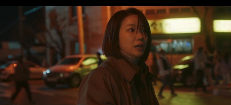 《黑洞》首播劇情