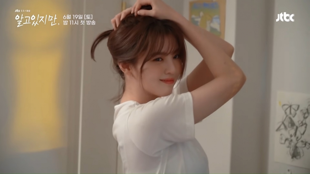 JTBC新劇《無法抗拒的他》主演海報花絮