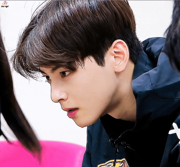 回顧車銀優出演《Handsome Tigers》帥氣打球英姿像在拍戲